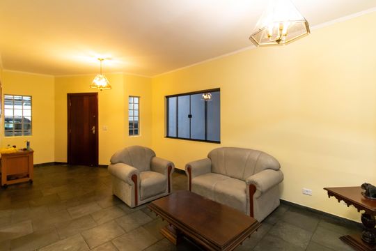 Casa para alugar com 4 quartos, 100m² em Jardim Barbosa, Guarulhos