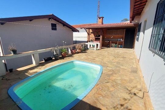 Foto 32 de casa à venda com 3 quartos, 216m² em Parque São Quirino, Campinas