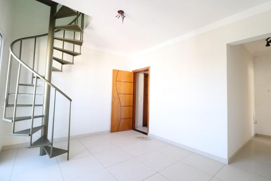 Sala de apartamento para alugar com 3 quartos, 134m² em Santa Mônica, Uberlândia
