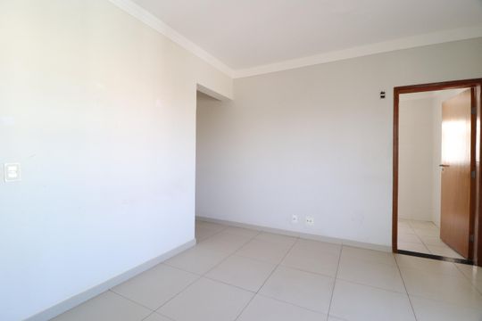 Sala de apartamento para alugar com 3 quartos, 134m² em Santa Mônica, Uberlândia
