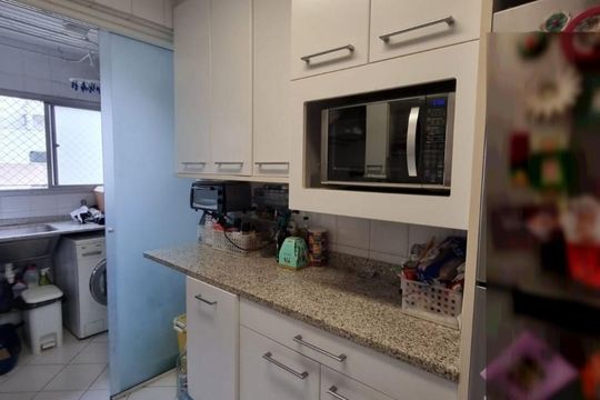 Cozinha  de apartamento à venda com 3 quartos, 82m² em Vila Olímpia, São Paulo