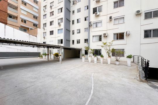 Área comum de apartamento para alugar com 2 quartos, 119m² em Centro, Florianópolis