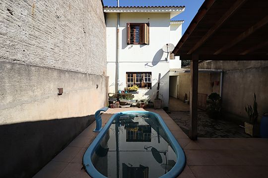 Área comum de casa à venda com 2 quartos, 110m² em Rubem Berta, Porto Alegre