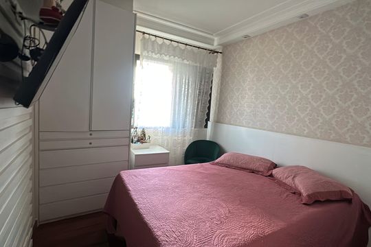 Quarto 2 de apartamento à venda com 3 quartos, 240m² em Alphaville Industrial, Barueri