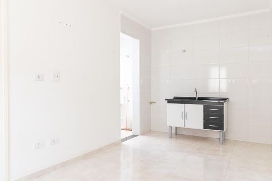 Cozinha de apartamento à venda com 1 quarto, 31m² em Vila Guilhermina, São Paulo