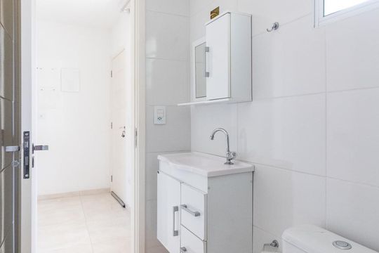Banheiro de apartamento à venda com 1 quarto, 31m² em Vila Guilhermina, São Paulo