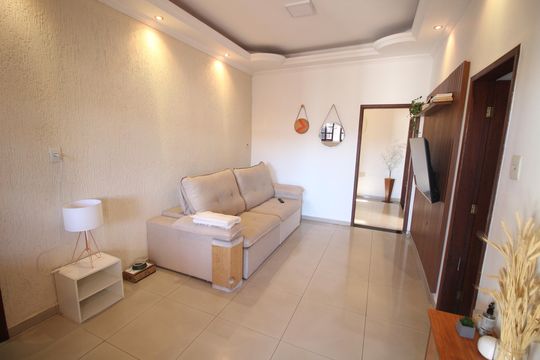 Sala de casa à venda com 4 quartos, 530m² em Inconfidentes, Contagem
