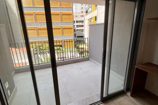 Sala de kitnet/studio para alugar com 1 quarto, 30m² em Sumarezinho, São Paulo