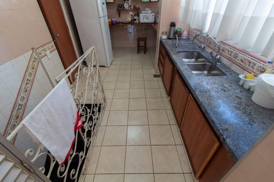 Cozinha 2 de apartamento à venda com 4 quartos, 571m² em Bosque, Campinas