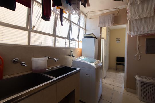 Área de Serviço de apartamento à venda com 4 quartos, 571m² em Bosque, Campinas
