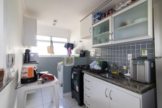Cozinha de apartamento à venda com 2 quartos, 127m² em Mansões Santo Antônio, Campinas
