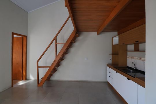 Casa para alugar com 1 quarto, 32m² em Estância Velha, Canoas