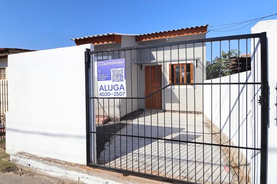 Fachada de casa para alugar com 1 quarto, 32m² em Estância Velha, Canoas