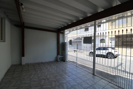 Garagem de casa para alugar com 2 quartos, 200m² em Vila Celeste, São Paulo