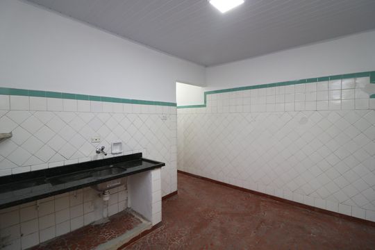 Cozinha de casa para alugar com 2 quartos, 200m² em Vila Celeste, São Paulo