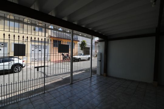 Garagem de casa para alugar com 2 quartos, 200m² em Vila Celeste, São Paulo