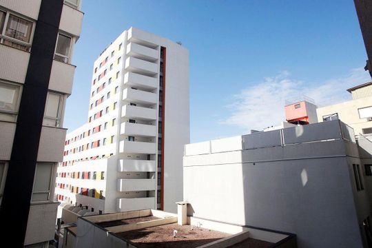 Vista da Suíte de apartamento à venda com 2 quartos, 58m² em Bom Fim, Porto Alegre