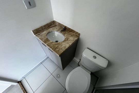 Banheiro de kitnet/studio à venda com 1 quarto, 26m² em Santana, São Paulo