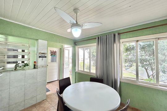 Cozinha de casa à venda com 2 quartos, 100m² em Ouro Branco, Novo Hamburgo
