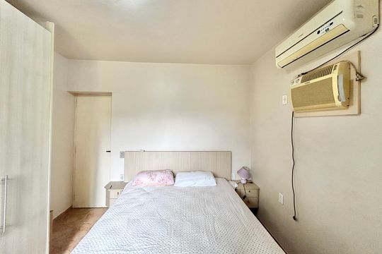 Quarto 2 de casa à venda com 2 quartos, 100m² em Ouro Branco, Novo Hamburgo