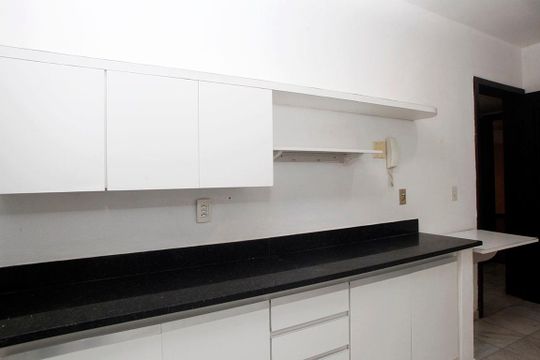 Cozinha de apartamento para alugar com 3 quartos, 152m² em Rio Branco, Porto Alegre