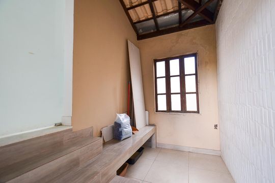 Entrada casa 2 de casa à venda com 6 quartos, 400m² em Santa Tereza, Belo Horizonte