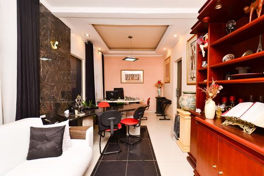 Casa à venda com 6 quartos, 400m² em Santa Tereza, Belo Horizonte