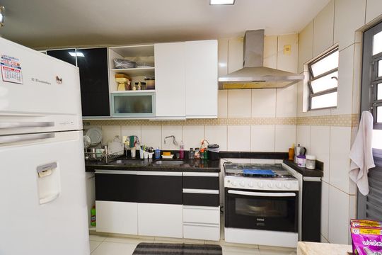 Cozinha de casa à venda com 6 quartos, 400m² em Santa Tereza, Belo Horizonte