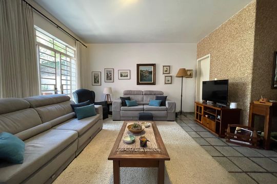 Casa à venda com 4 quartos, 244m² em Instituto de Previdencia, São Paulo