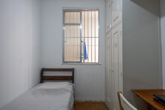 Quarto 1 de apartamento à venda com 3 quartos, 70m² em Maracanã, Rio de Janeiro