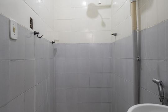 Banheiro de Serviço de apartamento à venda com 3 quartos, 70m² em Maracanã, Rio de Janeiro