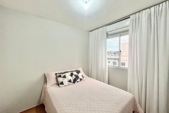 Quarto 1 de apartamento à venda com 2 quartos, 43m² em Rondônia, Novo Hamburgo