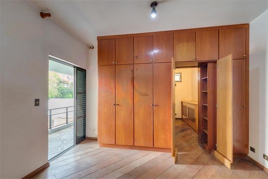 Casa à venda com 4 quartos, 897m² em Vila Nova Caledonia, São Paulo
