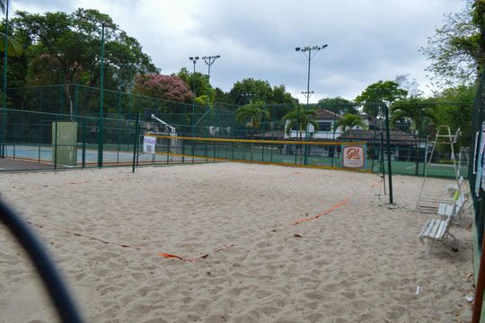 Área comum - Quadra de Areia de casa de condomínio para alugar com 6 quartos, 650m² em Taquara, Rio de Janeiro