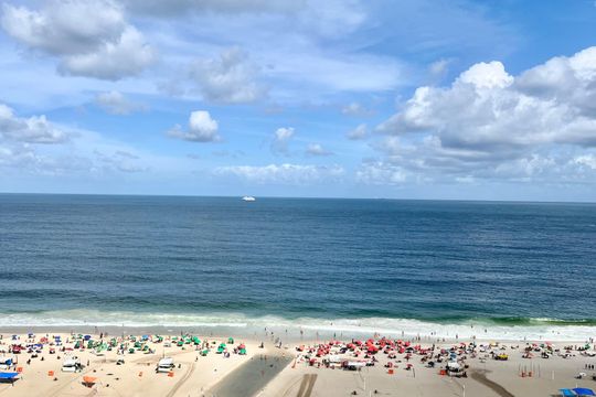 Área comum de apartamento à venda com 4 quartos, 425m² em Copacabana, Rio de Janeiro