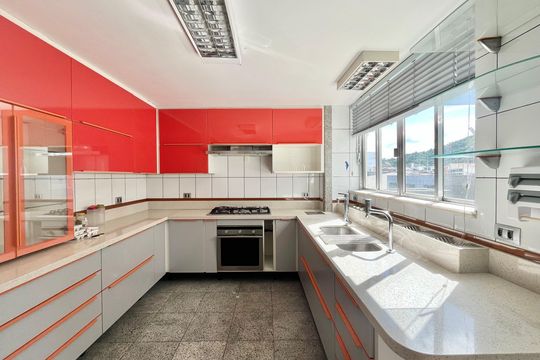 Cozinha de apartamento à venda com 4 quartos, 425m² em Copacabana, Rio de Janeiro