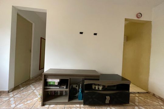 Sala de apartamento para alugar com 2 quartos, 49m² em Arco Íris, Cotia