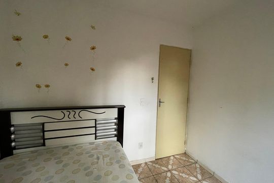 Quarto 2 de apartamento para alugar com 2 quartos, 49m² em Arco Íris, Cotia