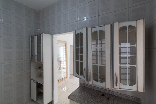Cozinha de casa à venda com 3 quartos, 160m² em Vila Angelino Rossi, Campinas
