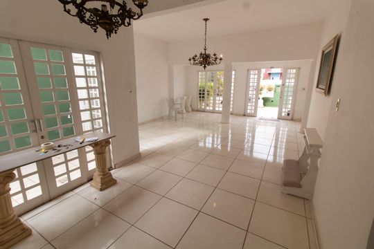 Casa à venda com 3 quartos, 160m² em Vila Angelino Rossi, Campinas