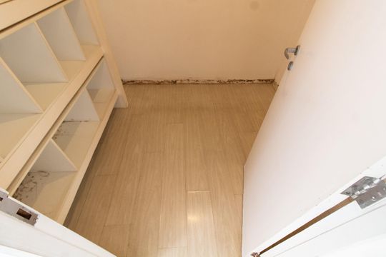 Closet do quarto 2 de casa à venda com 3 quartos, 160m² em Vila Angelino Rossi, Campinas