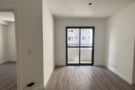 Sala de apartamento à venda com 1 quarto, 40m² em Vila Sao Pedro, Santo André