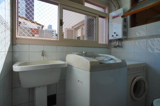 Área de Serviço de apartamento à venda com 3 quartos, 90m² em Petrópolis, Porto Alegre