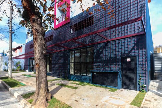 Fachada de apartamento à venda com 2 quartos, 37m² em Vila Sonia, São Paulo