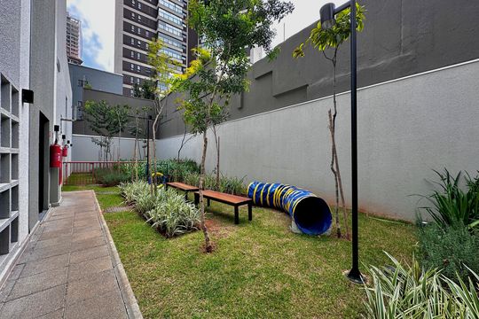Espaço Pet de kitnet/studio para alugar com 0 quarto, 26m² em Jardim das Acacias, São Paulo