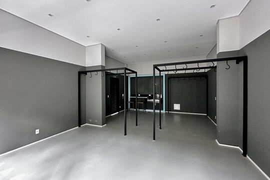 Bicicletário de kitnet/studio para alugar com 0 quarto, 26m² em Jardim das Acacias, São Paulo