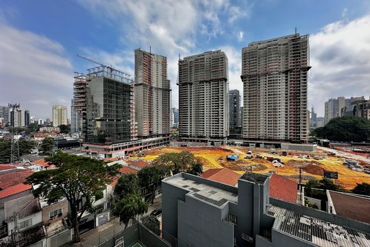 Vista de kitnet/studio para alugar com 0 quarto, 26m² em Jardim das Acacias, São Paulo