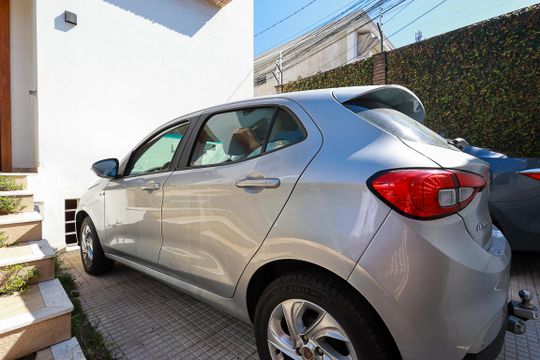 Garagem de casa à venda com 4 quartos, 360m² em Vila Pauliceia, São Paulo