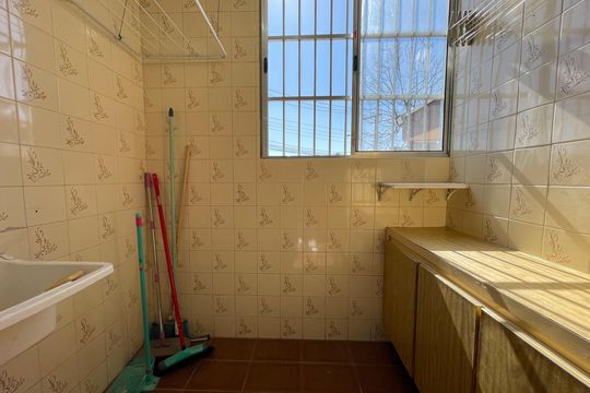 Cozinha e Área de Serviço de apartamento para alugar com 2 quartos, 52m² em Vila Butantã, São Paulo