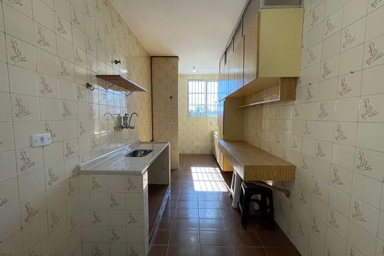 Cozinha e Área de Serviço de apartamento para alugar com 2 quartos, 52m² em Vila Butantã, São Paulo